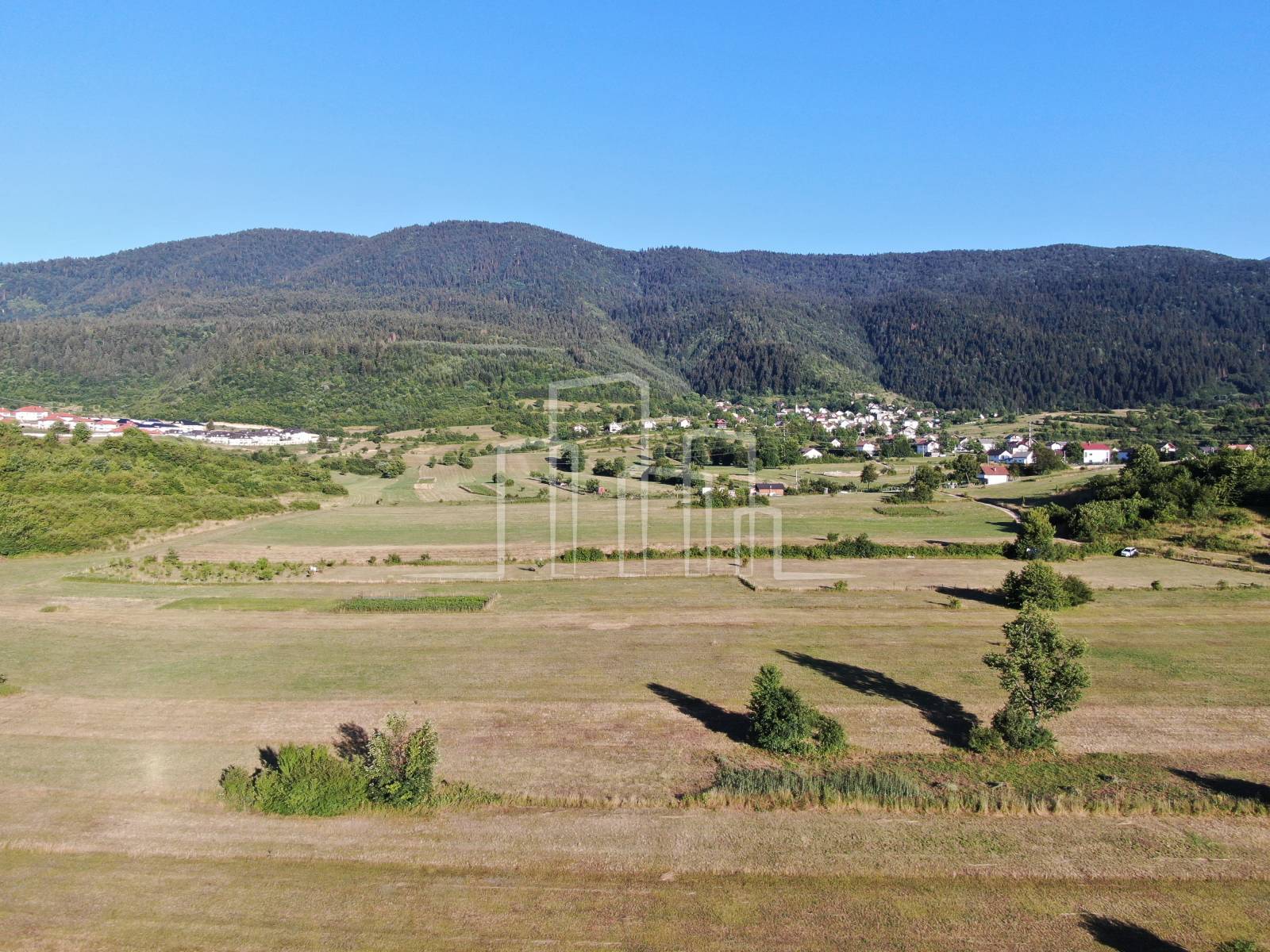 Prodaja zemljiste i idejni projekat vikendica/kuća Lokve Hadžići