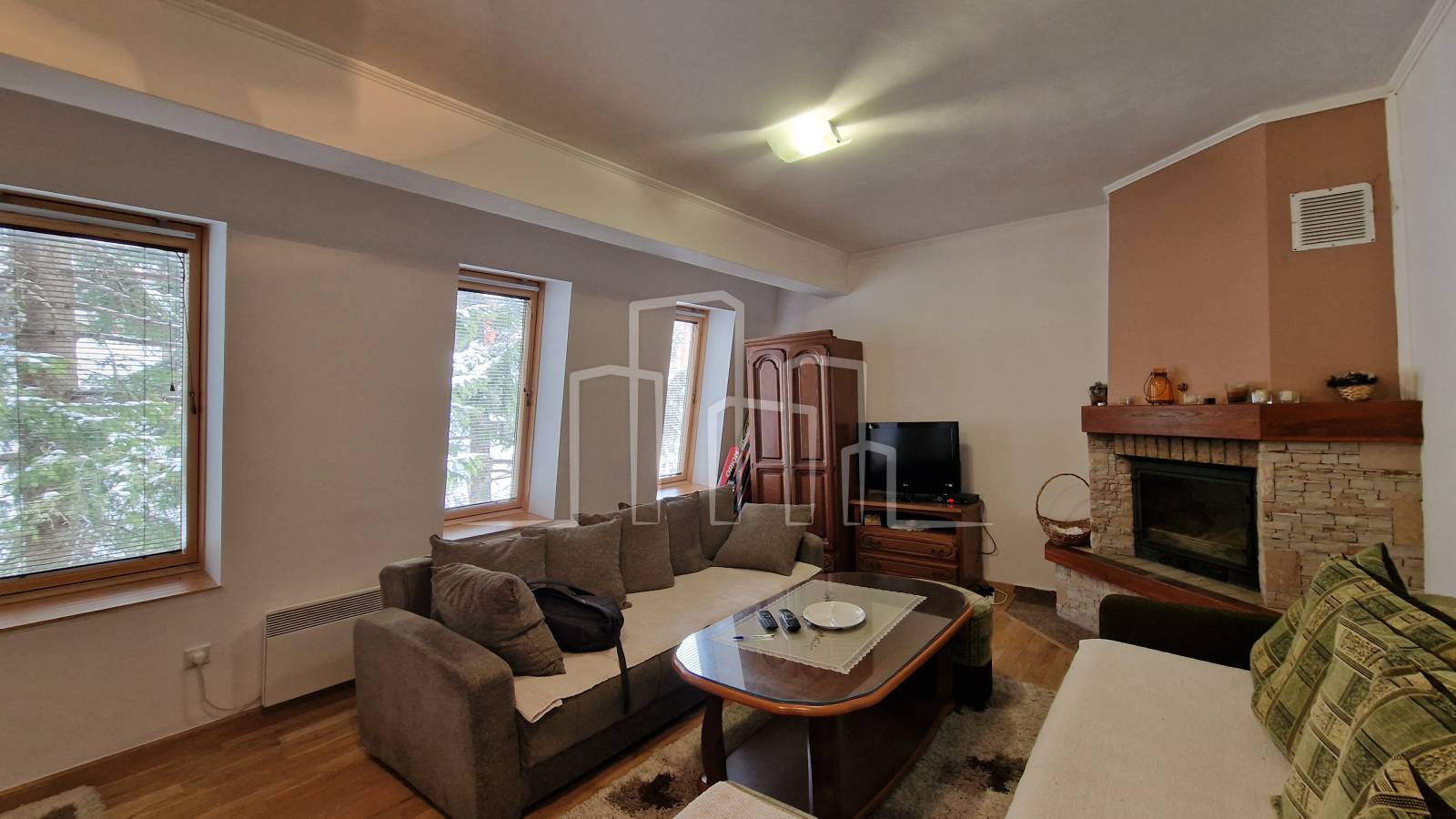 Opremljen apartman sa skijašnicom i kaminom 35m² Šator Jahorina