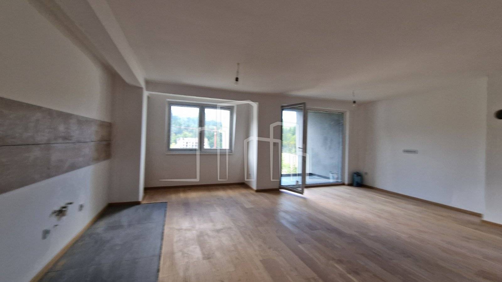 PENTHOUSE apartman 90m² 2x spavaće, 2x kupatila, 2x balkona dvostrana orijentacija Bjelašnica