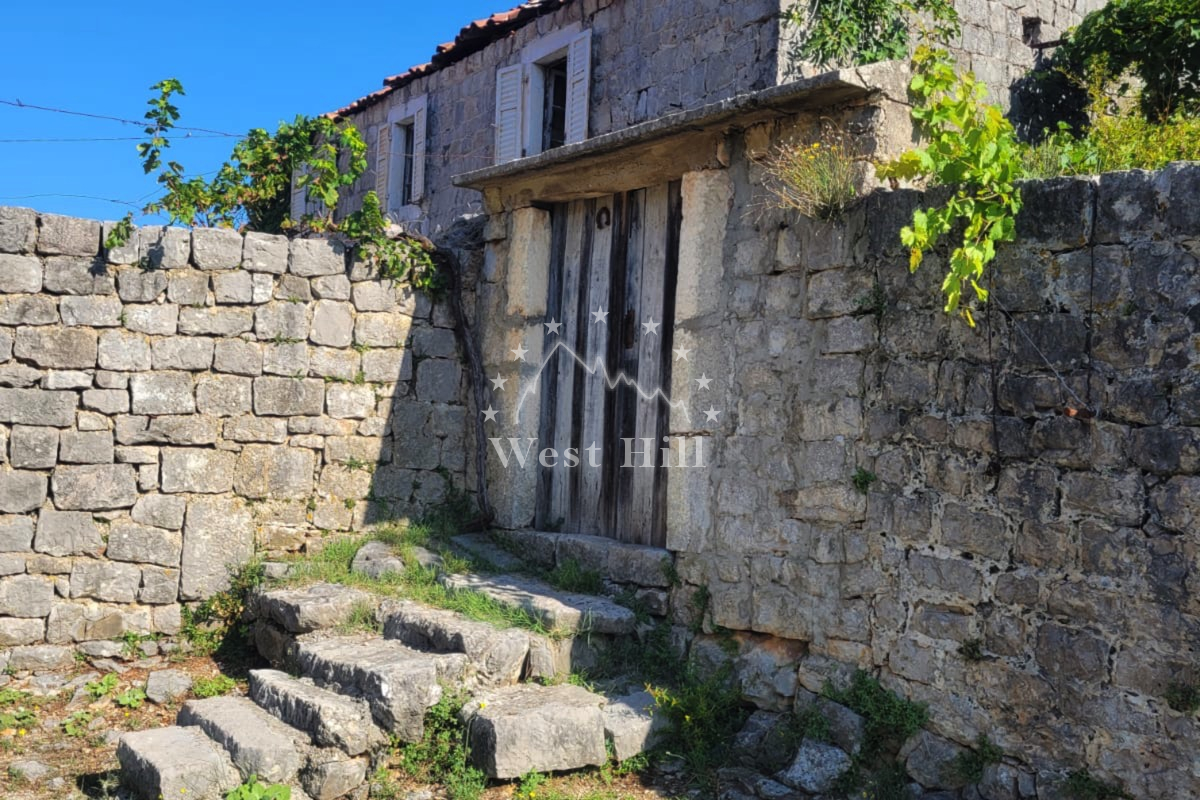 Stara kamena kuća