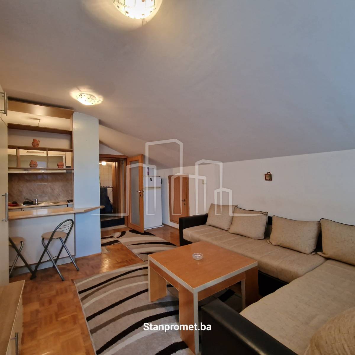 Garsonjera prodaja 29m² Pale grad