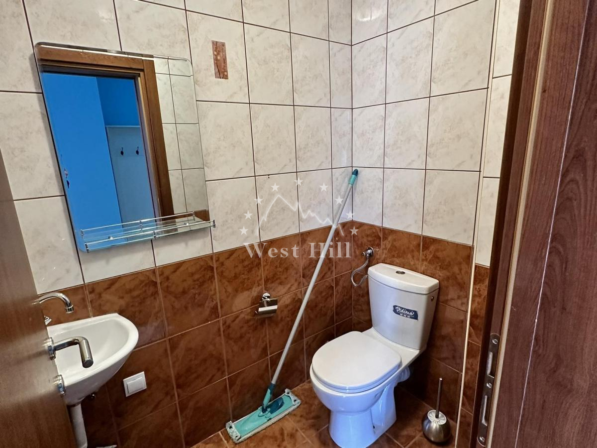 Dvosoban apartman u Risnu na prodaju