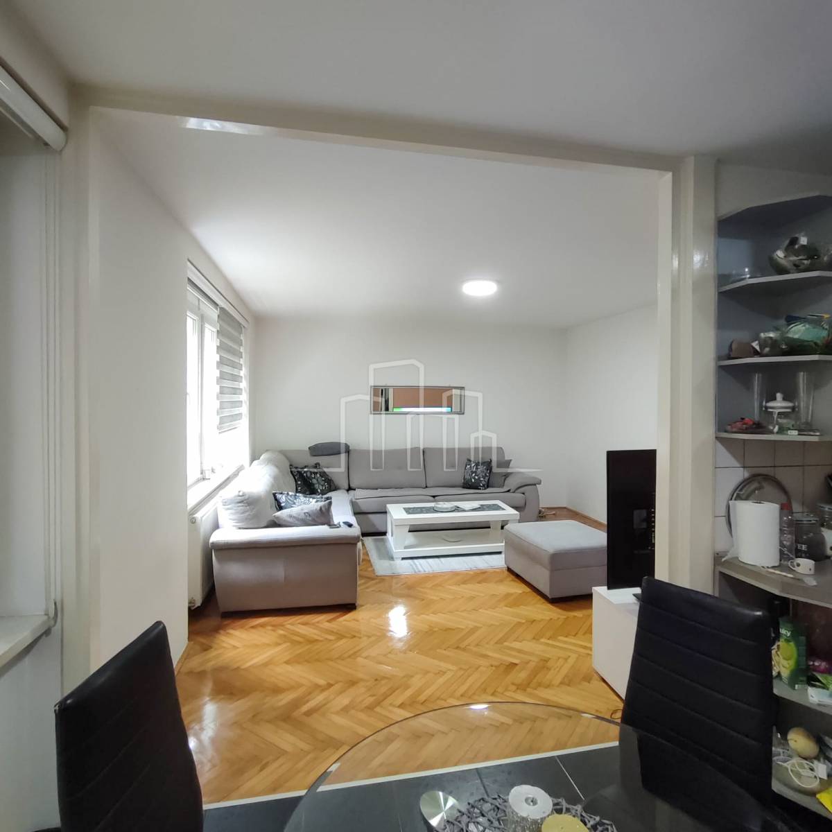 Trosoban stan 73m² Odobašina Centar