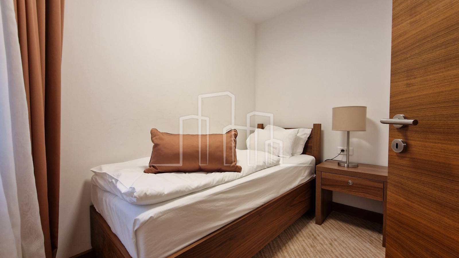 Opremljen komforan apartman od 51m² 2 sprat apart Hotel Vučko