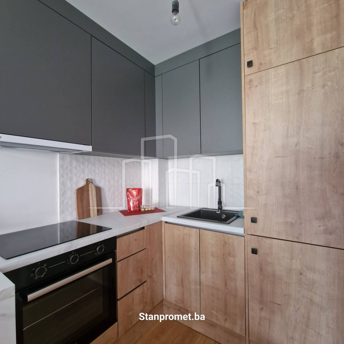 Apartman Snježna dolina Jahorina nov i novoopremljen 53m² sa dva balkona