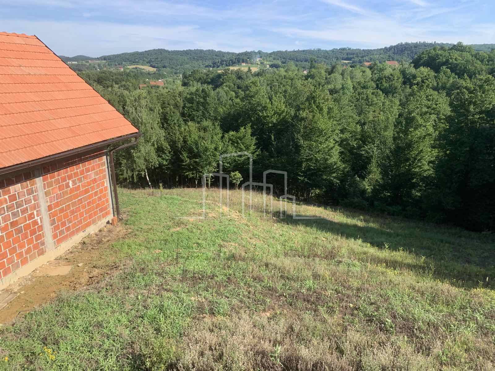 Zemljište plac 2000m² sa objektom Slatina Banja Luka prodaja