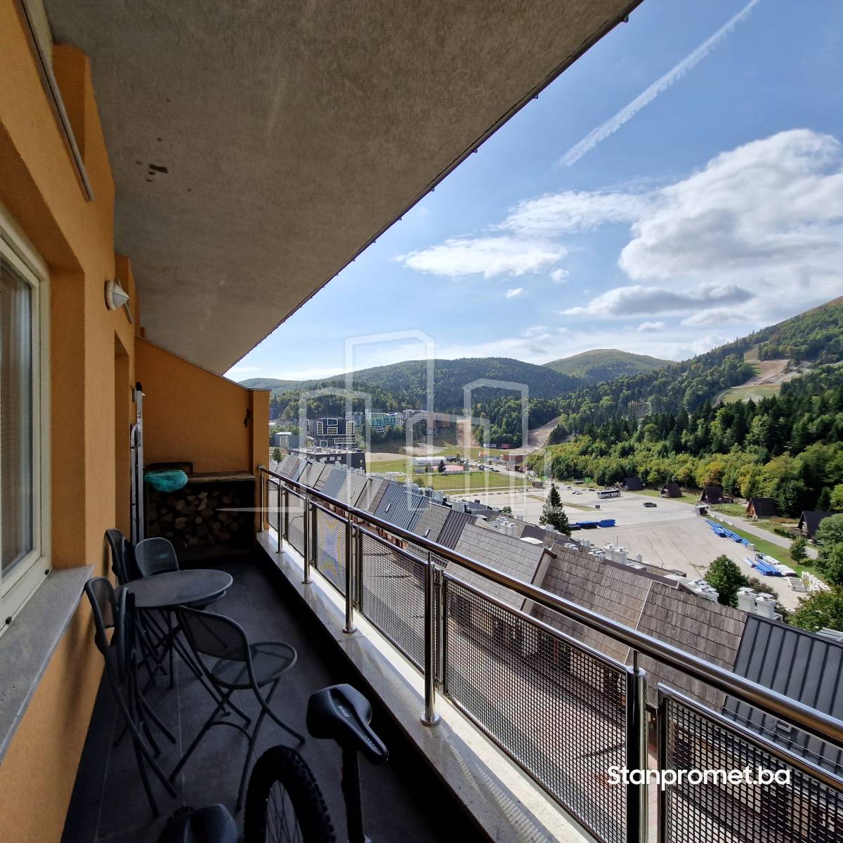 Trosoban apartman Bjelašnica POGLED/GARAŽA/SKIJAŠNICA