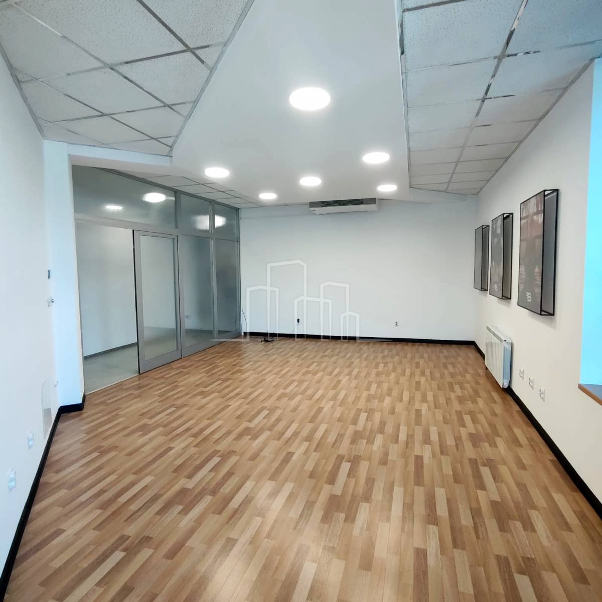 Kancelarijski poslovni prostor 34m² Ciglane