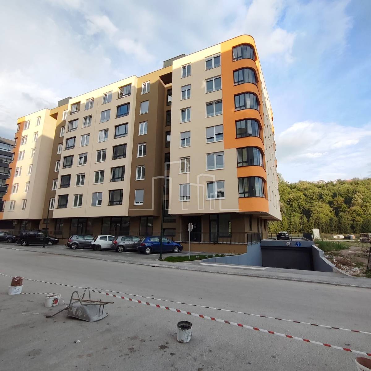 Višenamjenski nov poslovni prostor 232m² Hadžići Najam