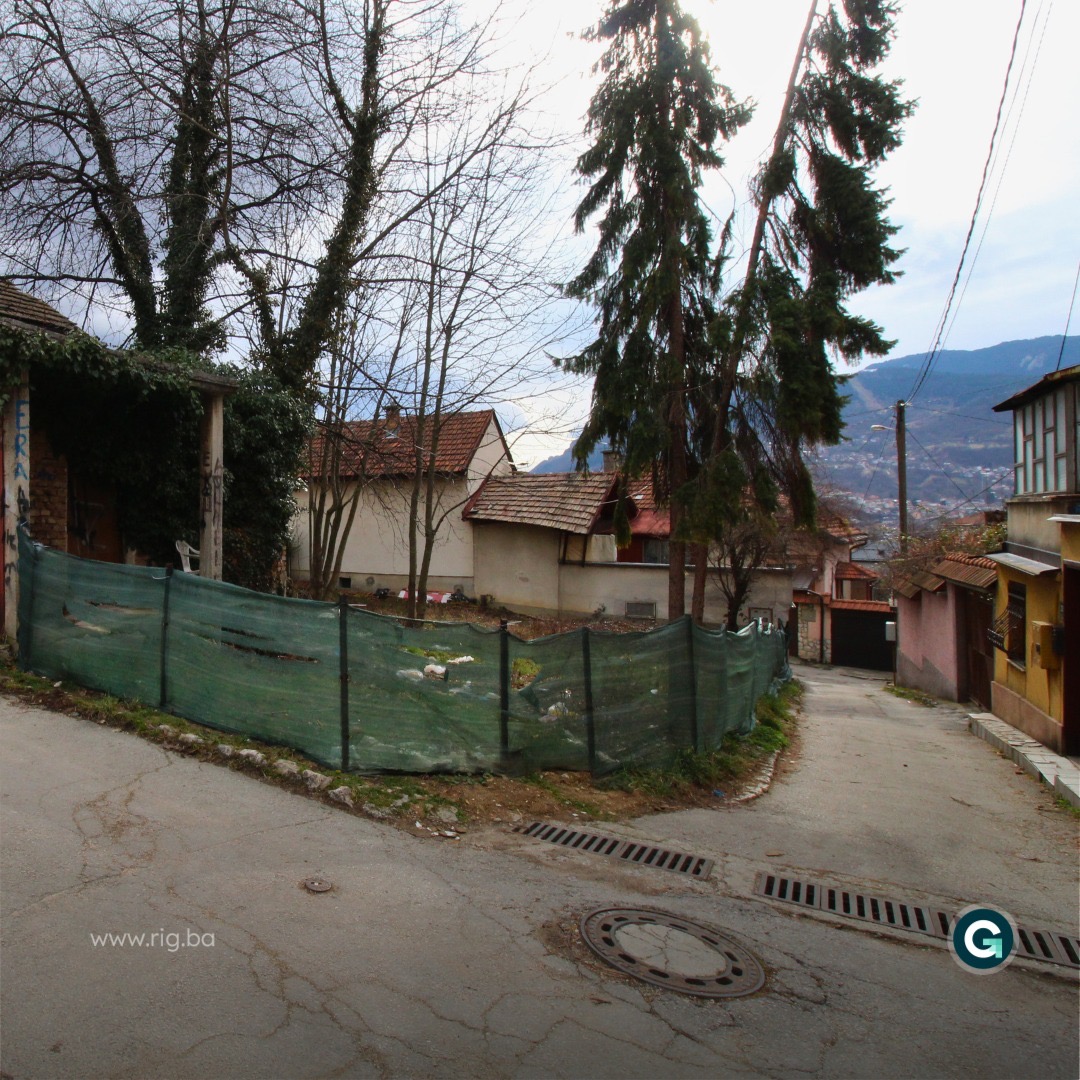 KUĆA SA ZEMLJIŠTEM / Hrasno / PRODAJA